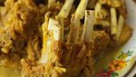 Slurp! Hangat Gurih, Tengkleng yang Mantap Untuk Makan Siang