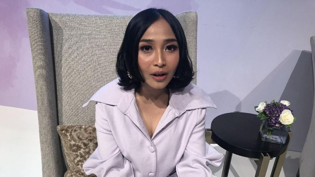 Muay Thai Bantu Rinni Wulandari Tetap Langsing Saat Menyusui Muay Thai Bantu Rinni Wulandari Tetap Langsing Saat Menyusui