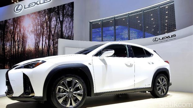 Lexus UX