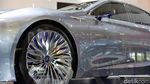 2 Mobil Lexus untuk Konglomerat Indonesia