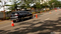 Gear-1 dan gear-2 untuk start dan akselerasi. Sedangkan gear-7 dan gear-8 untuk peningkatan fuel efficiency juga lebih kedap saat berada di dalam kabin.