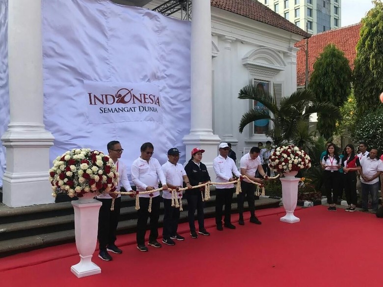 Dari Pameran Koleksi Istana: Sejarah Tak Boleh Dilupakan Dari Pameran Koleksi Istana: Sejarah Tak Boleh Dilupakan