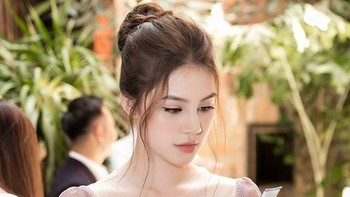 Aku tidak peduli berapa harganya, terpenting dapat meningkatkan nilai diri Anda, ujarnya. Foto: instagram.com/jolienguyennofficial