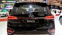 Hyundai Santa Fe generasi keempat ini dihadirkan tentunya siap untuk memberikan pilihan baru kepada konsumen di Indonesia.