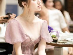 Cewek Kaya Dari Vietnam Ini Bikin Netizen Terpukau