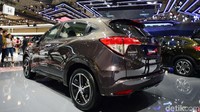 Honda HR-V Facelift tak hanya memberikan tampilan yang elegan tetapi juga sporty dan tangguh.