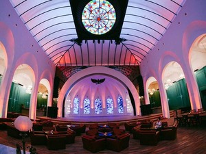 TGIF! Ini 5 Resto yang Punya Live Music Keren di Jakarta