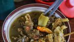 Slurp! Hangat Gurih, Tengkleng yang Mantap Untuk Makan Siang