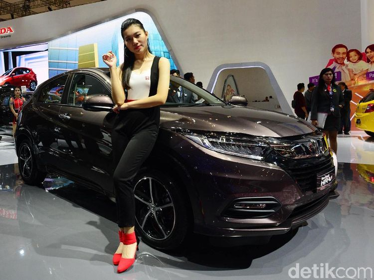 SPG Cantik di Honda HR-V