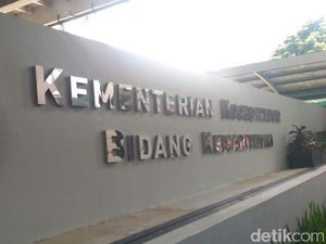 Luhut Panggil Bos Gudang Garam dan AP I Bahas Bandara Kediri