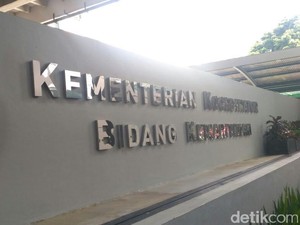 Luhut Kumpulkan Para Bankir di Kantornya Siang Ini