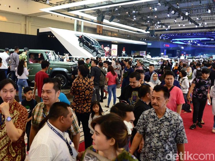 Pengunjung Membludak di Hari ke-2 GIIAS