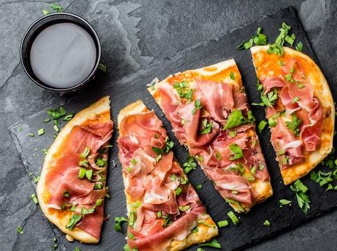 Mamma Mia! Renyah Tipis Pizza Italia Ada di Sini