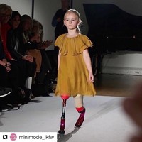 Daisy-May pernah berjalan di London Fashion Week pada Februari lalu layaknya model profesional. Foto: Dok. Instagram/Daisy-May Demetre