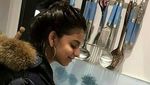 Cantiknya Suhana Khan Saat Masak dan Makan Bareng Ibunya