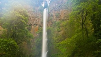 Karya finalis Kathijense. Camera: NIKON D810, Aperture: f/11, ISO: 100, Shutter Speed: 5/1, Focal Length: 250/10. Foto: Viewbug