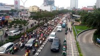 Petugas kepolisian dan Dishub akan melakukan penjagaan di titik masuk menuju kawasan ganjil-genap Jalan Margonda Depok. Dishub Kota Depok juga tengah menyiapkan rambu-rambu di lokasi. Matius Alfons/detikcom.