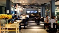 Plan B Cafe yang ada di Bangsar Village sangat mirip dengan deli yang ada di New York dengan gaya industrial. Sajikan makanan Barat seperti pasta, burger dan sandwich, kafe ini juga punya menu lokal sepoerti nasi lemak hingga Nyonya laksa. Kalau tertarik, langsung saja mampir ke Jalan Telawi 1, Bangsar Baru, Kuala Lumpur. Foto : @planb