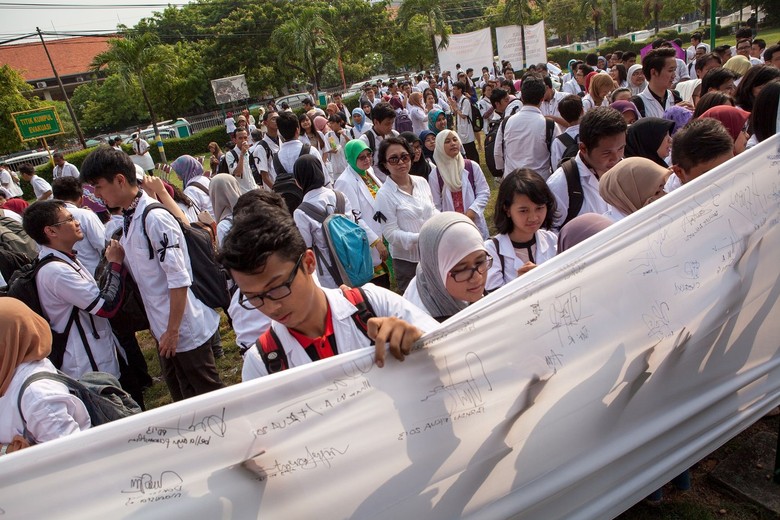 Dilema Pendidikan Dokter Dilema Pendidikan Dokter