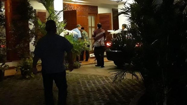 Usai Sekjen Demokrat, Amien Rais Merapat ke Rumah Prabowo