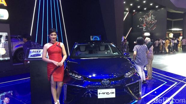 Toyota Mirai sempat diperlihatkan Toyota di GIIAS 2018