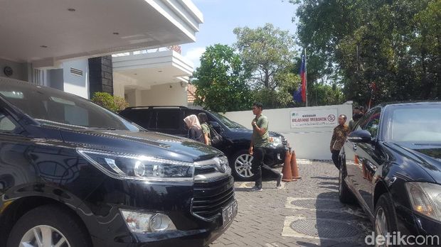 Susul Gibran dan Selvi, Ibu Negara Iriana Sambangi RS YPK Menteng