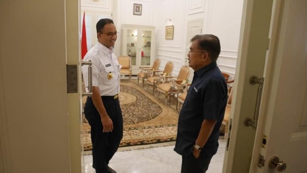 Foto: Anies Ajak JK Lihat Kantornya di Balai Kota