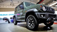Hadirnya Jimny seolah menjadi obat rindu buat bara pencintanya di Indonesia. Foto: Rachman Haryanto