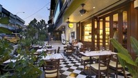 Yeast Bistronomy yang ada di Jalan Telawi, Bangsar bisa dibilang menjadi kafe bergaya Prancis yang enak untuk bersantai. Semua menunya ala Prancis, ada croissant, danish hingga pastri yang enak jadi teman ngopi ataupun ngeteh cantik. Foto : @YeastBistronomy