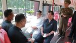 Foto: Saat Kim Jong-Un Blusukan ke Pabrik Bus di Pyongyang
