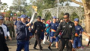 Foto: Kapolri-Panglima TNI dan Alex Noerdin Pawai Obor Asian Games