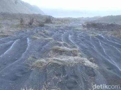 Suhu Ekstrem di Bromo, PVMBG Imbau Wisatawan Bawa Jaket Suhu Ekstrem di Bromo, PVMBG Imbau Wisatawan Bawa Jaket