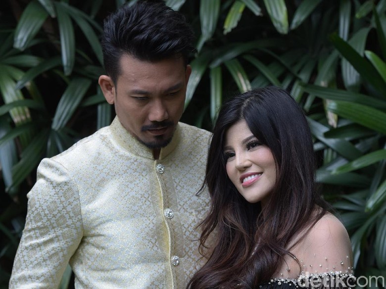 Disebut Pria Bertanggung Jawab, Denny Sumargo Buat Dita Soedarjo Bangga Disebut Pria Bertanggung Jawab, Denny Sumargo Buat Dita Soedarjo Bangga