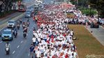 Aksi Jalan Sehat Menko PMK dan Mendikbud Sambut Asian Games 2018