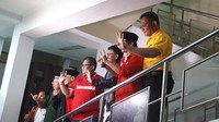 Usai bertemu Jokowi, sekjen parpol pro Jokowi melakukan sejumlah pertemuan lagi. Mereka memakai baju yang sesuai asal parpol masing-masing (Faiq Hidayat/detikcom).