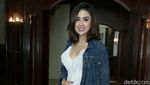 Lagi Hamil, Selvi Kitty Makin Cantik