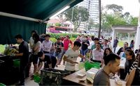 Wow, Rayakan Ultah Pernikahan Pasangan Ini Bagikan 2.200 Kg Durian!