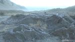 Foto: Bromo Dalam Balutan Embun Es