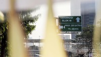 Diketahui pemasangan marka jalan digital ini merupakan kerjasama dengan pihak swasta.