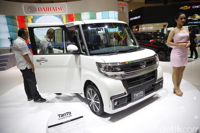 Daihatsu Tanto Custom di GIIAS 2018