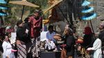 Melihat Lebih Dekat Ruwatan Anak Berambut Gimbal di Dieng