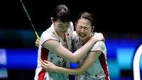 Mayu Matsutomo/Wakana Nagahara tampil sebagai juara dunia ganda putri. Foto: Lintao Zhang/Getty Images