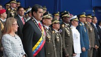 Dilansir Reuters, Minggu (5/8/2018), Menteri Informasi Jorge Rodriguez menyebut pesawat nirawak itu mengangkut bahan peledak yang sengaja diledakkan di dekat lokasi acara yang berada di Ibu Kota Caracas (Miraflores Palace/Handout via REUTERS ATTENTION EDITORS)