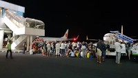 Gempa berkekuatan 7 SR itu juga mengakibatkan kepanikan para penumpang Bandara Lombok, NTB. Penumpang yang akan naik pesawat di Bandara Internasional Lombok pun dievakuasi ke luar gedung. (Foto: Dok Istimewa)