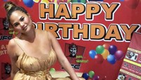 Chrissy mengungkapkan rasa senangnya berada di Bali. Dok. Instagram/chrissyteigen