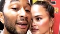 Mereka juga berkunjung ke rumah makan lokal di Bali. Dok. Instagram/chrissyteigen