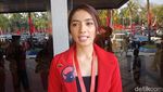 Gaya Merah-merah Caleg PDIP: Kapitra, Johan Budi hingga Angel Karamoy