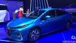 Dibanderol Rp 800 Jutaan, Toyota Mulai Jual Prius PHEV di RI