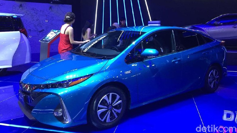Toyota Prius PHEV Foto: Dadan Kuswaraharja Toyota Prius PHEV Foto: Dadan Kuswaraharja