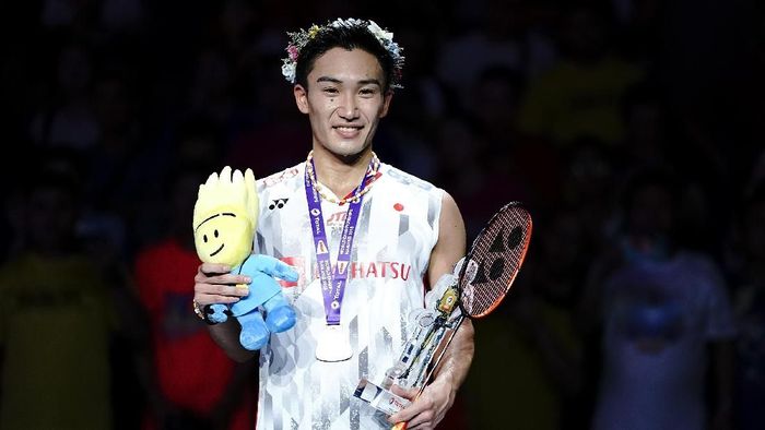 Kento Momota tampil sebagai juara dunia tunggal putra (Foto: Lintao Zhang/Getty Images) Kento Momota tampil sebagai juara dunia tunggal putra (Foto: Lintao Zhang/Getty Images)